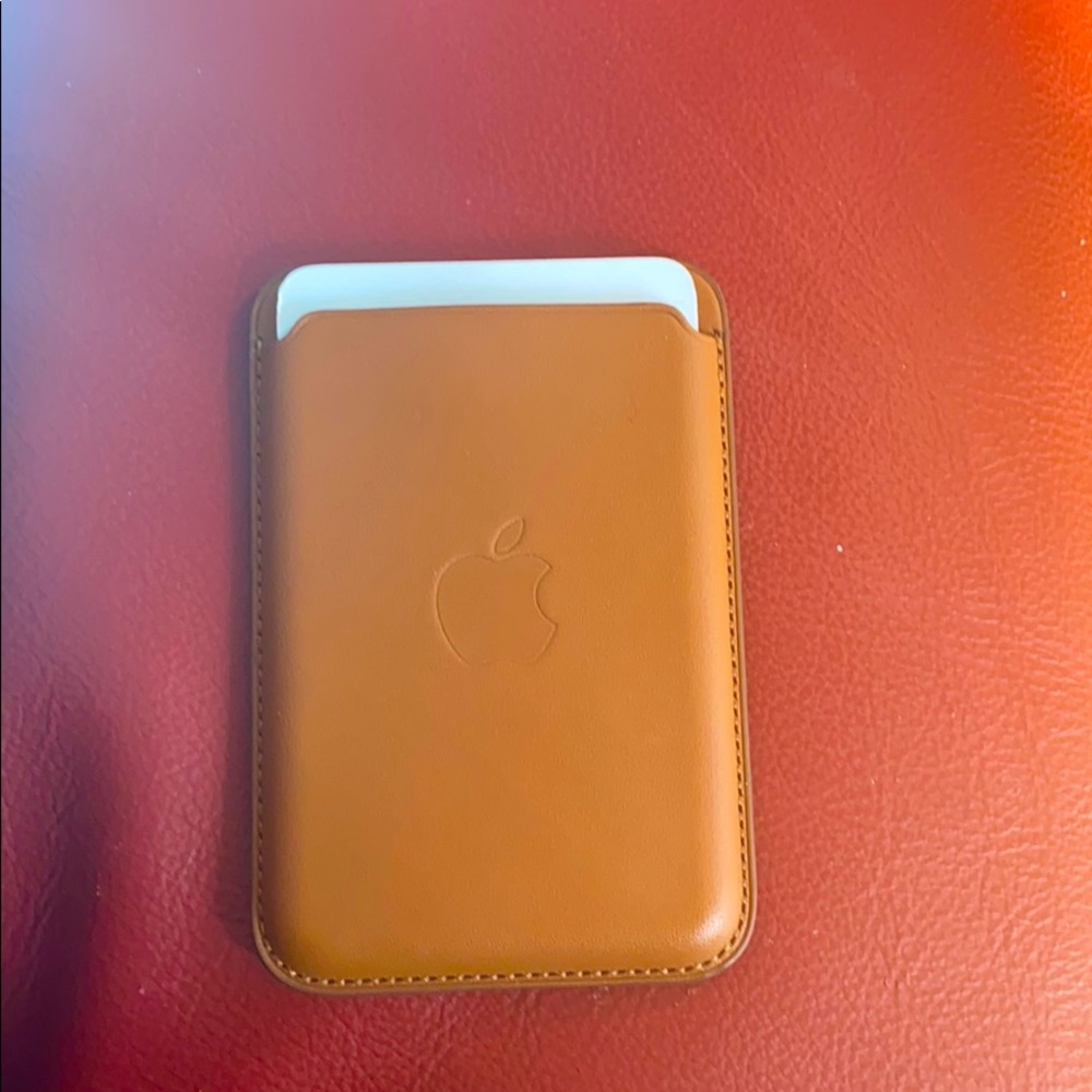 iPhone 📱 Leather Wallet MagSafe!